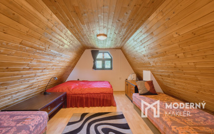 Na predaj celoročný záhradný dom v Čachticiach