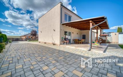 Na predaj 4-izbový rodinný dom v Zemianskych Sadoch