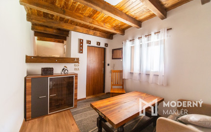 REZERVOVANÉ - Na predaj dom vhodný na podnikanie v Bzinciach pod Javorinou