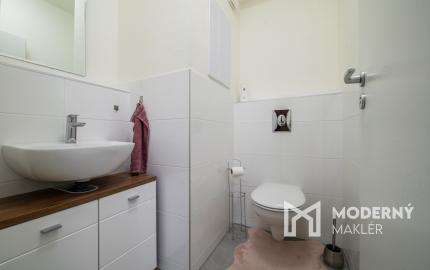 Na predaj priestranný 3-izbový byt na Liptovskej v Trenčíne