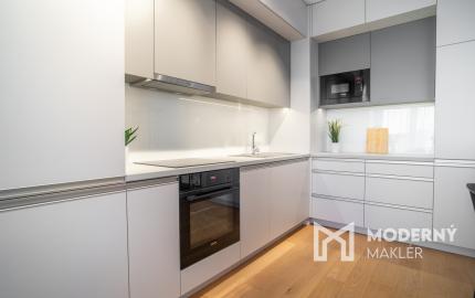 Na prenájom exkluzívny 2-izbový byt s výhľadom na Bratislavu v novej Klingerke