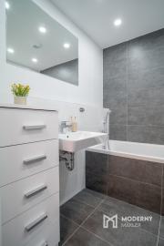 Na prenájom exkluzívny 2-izbový byt s výhľadom na Bratislavu v novej Klingerke