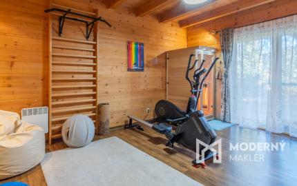 Na predaj dom snov–rodinné sídlo s jazierkom na kúpanie a panoramatickým výhľadom na Vysoké Tatry