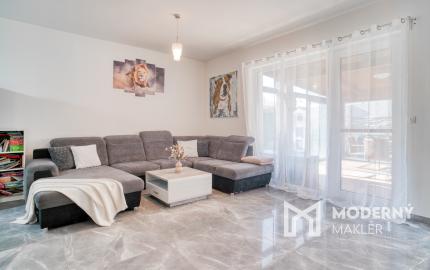 Na predaj priestranný 4-izbový rodinný dom v Bernolákove