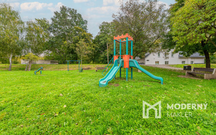 Na predaj čiastočne zariadená garsónka v Seredi