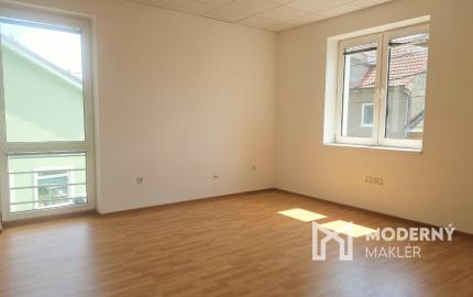 Na prenájom 6 administratívnych priestorov v Malackách