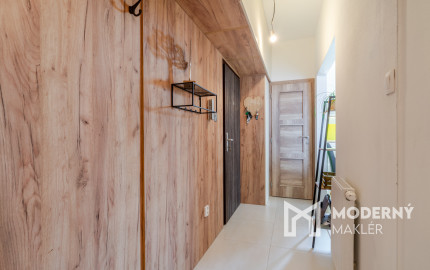 Na predaj 3-izbový byt v lokalite Veľký Lapáš