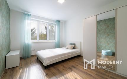 Na predaj zrekonštruovaný a zariadený 3-izbový byt v Trenčíne