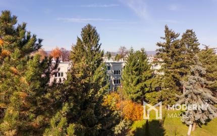 Na predaj zrekonštruovaný a zariadený 3-izbový byt v Trenčíne
