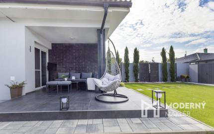 Na predaj štýlový 4-izbový rodinný dom v Hurbanovej Vsi