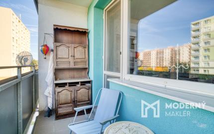 Na predaj útulný 2-izbový byt s dvomi balkónmi v Malackách