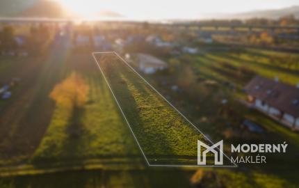 Na predaj stavebný pozemok v obci Dolný Hričov