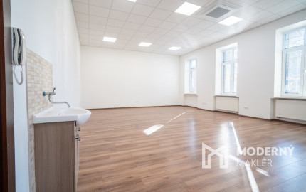 Na prenájom obchodný priestor v lokalite Šaľa-Veča