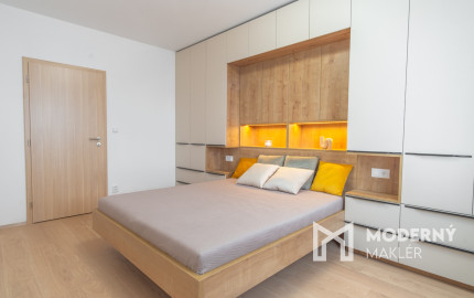 Na prenájom 2-izbový byt v Poprade s parkovacím miestom