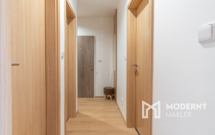 Na prenájom 2-izbový byt v Poprade s parkovacím miestom