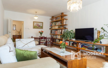 REZERVOVANÉ: Na predaj priestranný dom s veľkým pozemkom v Pobedime