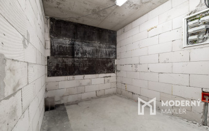 Rozostavaný dom na dokončenie podľa seba s veľkým pozemkom