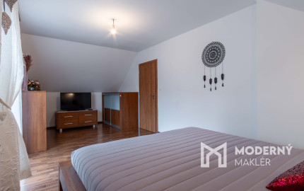 Na predaj priestranný rodinný dom v pokojnej lokalite Hôrka