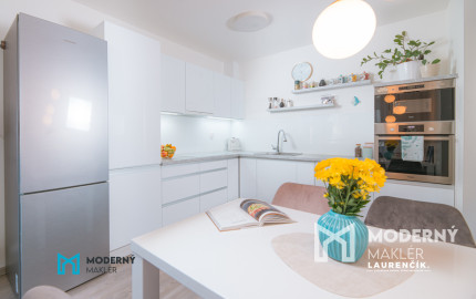 REZERVOVANÉ:Na predaj moderný 2-izbový byt v Trenčíne