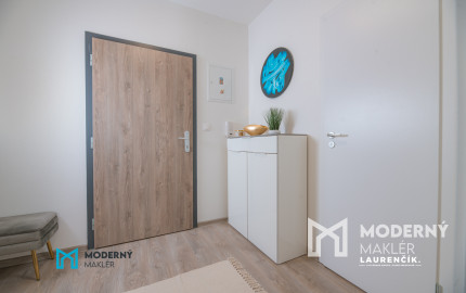 REZERVOVANÉ:Na predaj moderný 2-izbový byt v Trenčíne