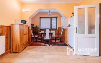 Na predaj 2-generačný rodinný dom v obci Zámutov