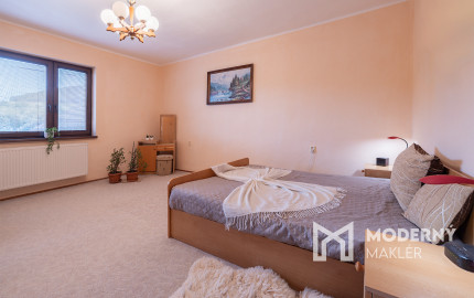 Na predaj 2-generačný rodinný dom v obci Zámutov