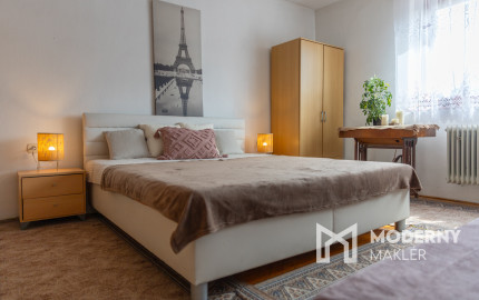 Nová znížená cena! Na predaj 5-izbový rodinný dom s veľkou záhradou v Novej Vsi nad Váhom