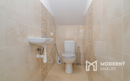 Na predaj rozprávkový dom s krásnou záhradou v Hviezdoslavove