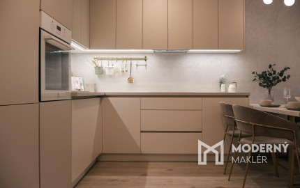 Na predaj 2-izbový byt v Bánovciach nad Bebravou - Dubnička