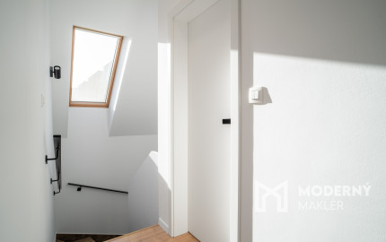 Na predaj štýlový 3-izbový mezonet v historickom centre Trnavy