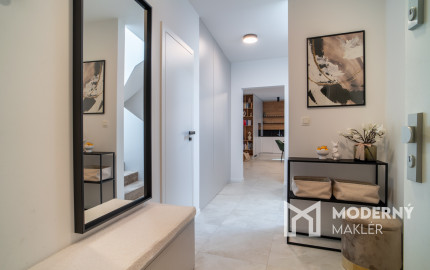 Na predaj štýlový 3-izbový mezonet v historickom centre Trnavy