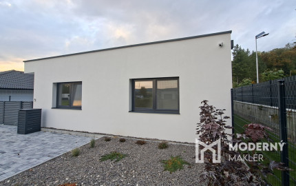 Exkluzívne iba u nás krásna novostavba v obci Uhrovec - dokončená