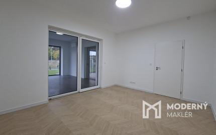 Exkluzívne iba u nás krásna novostavba v obci Uhrovec - dokončená