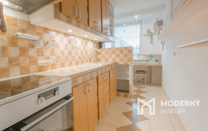 Na predaj kompletne zariadený 2-izbový byt v Žiline