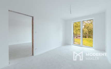 Na predaj skolaudovaný výnimočný 4-izbový byt v rodinnom dome vo Veľkom Orvišti