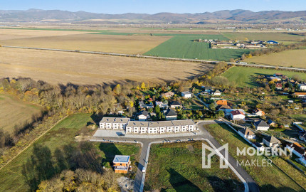 Na predaj skolaudovaný výnimočný 4-izbový byt v rodinnom dome vo Veľkom Orvišti