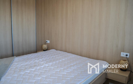 REZERVOVANÉ: Na predaj zariadený 2-izbový byt Na Pažiti v Trenčíne