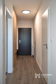 REZERVOVANÉ: Na predaj zariadený 2-izbový byt Na Pažiti v Trenčíne