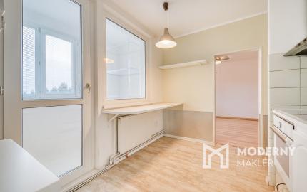 Na predaj 3-izbový byt vo výbornej lokalite v Stupave