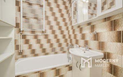 Na predaj 3-izbový byt vo výbornej lokalite v Stupave