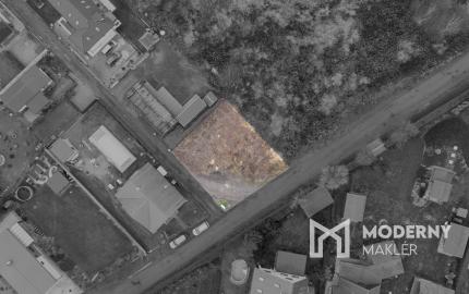 Na predaj stavebný pozemok v obci Sekule - Štrkovňa Lúčky