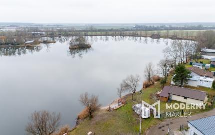 Na predaj stavebný pozemok v obci Sekule - Štrkovňa Lúčky