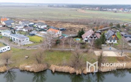 Na predaj stavebný pozemok v obci Sekule - Štrkovňa Lúčky