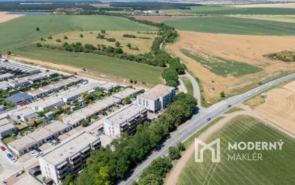 Na predaj 3-izbový byt s parkovaním v Senci