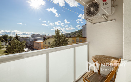 Na predaj slnečný 3-izbový byt v centre mesta Snina