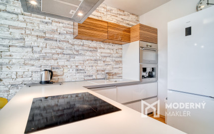 Na predaj priestranný 1-izbový byt v Miloslavove