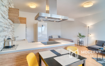 Na predaj priestranný 1-izbový byt v Miloslavove