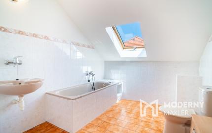 Na predaj poschodová 6-izbová vila v srdci Dunajskej Stredy