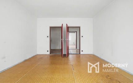 Na predaj priestranný 3-izbový byt v Martine - Zaturčie