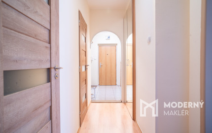 Na prenájom 3-izbový byt s garážou v Nitre - Čermáň